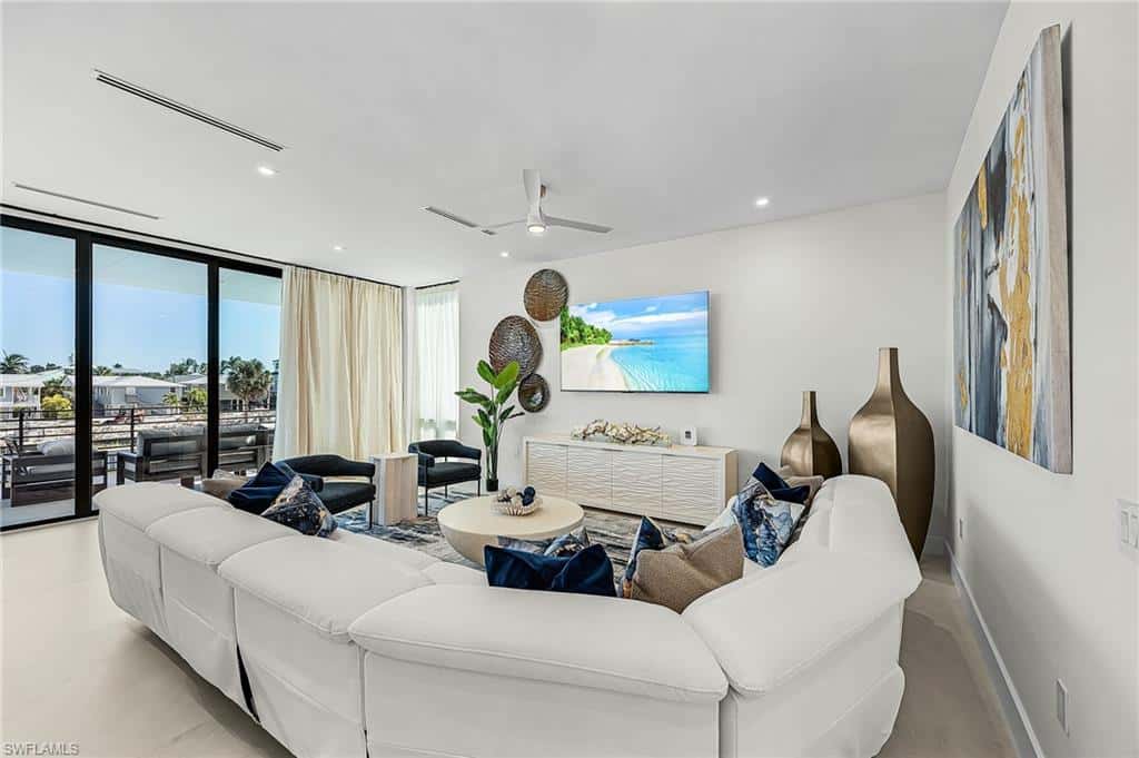 455 Palermo Cir, Fort Myers Beach, photo 8