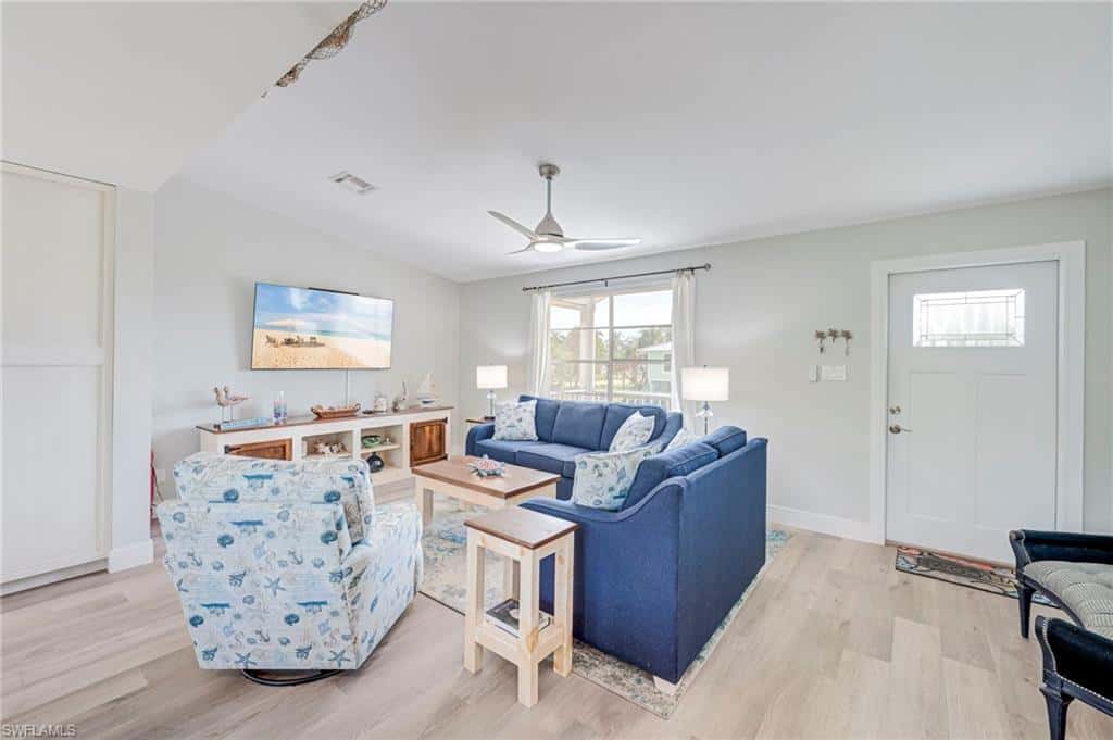 2471 Avocado St, St. James City, photo 10