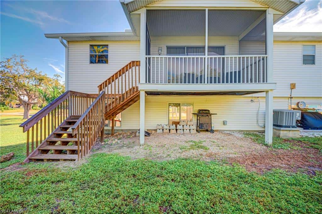 2471 Avocado St, St. James City, photo 4