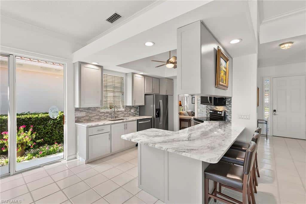 3826 Huelva Ct, Naples, photo 8
