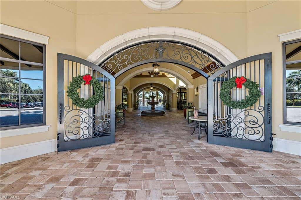 9939 Corso Bello Dr, Naples, photo 46