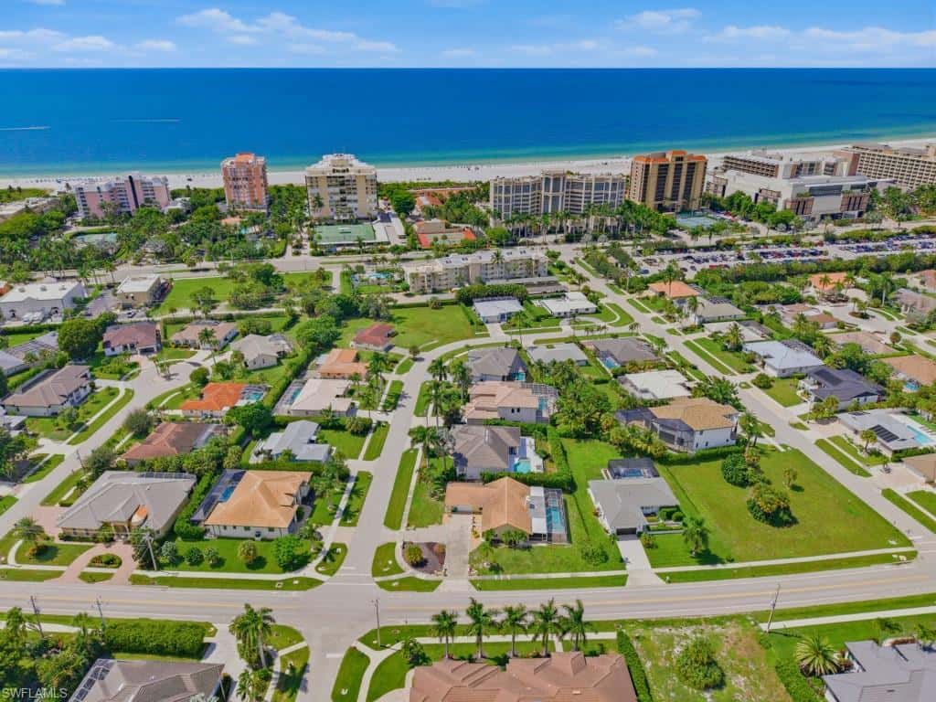 980 Fieldstone Dr, Marco Island, photo 34