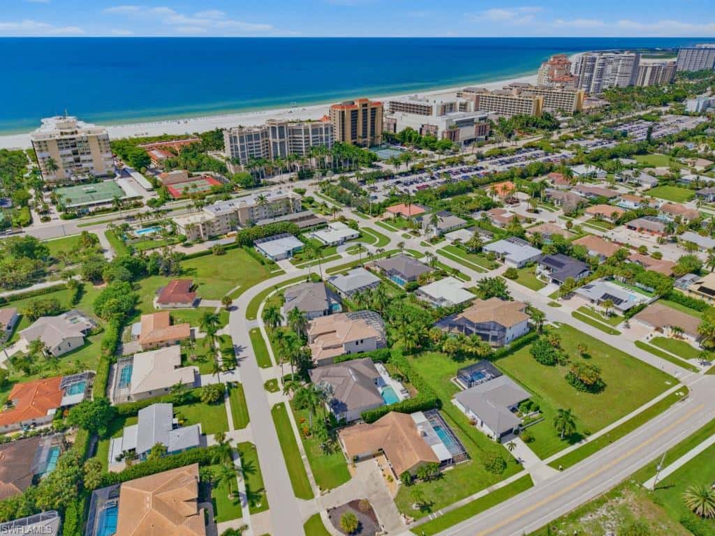 980 Fieldstone Dr, Marco Island, photo 31