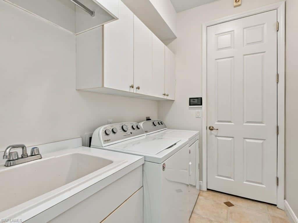 980 Fieldstone Dr, Marco Island, photo 21
