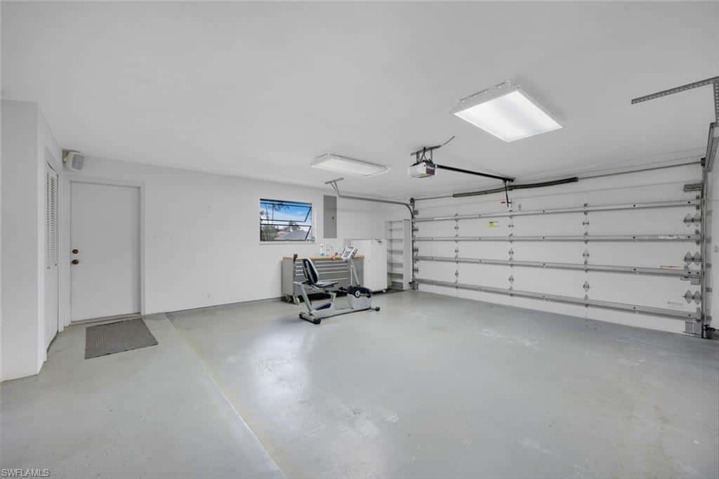 2264 Imperial Golf Co Blvd, Naples, photo 22