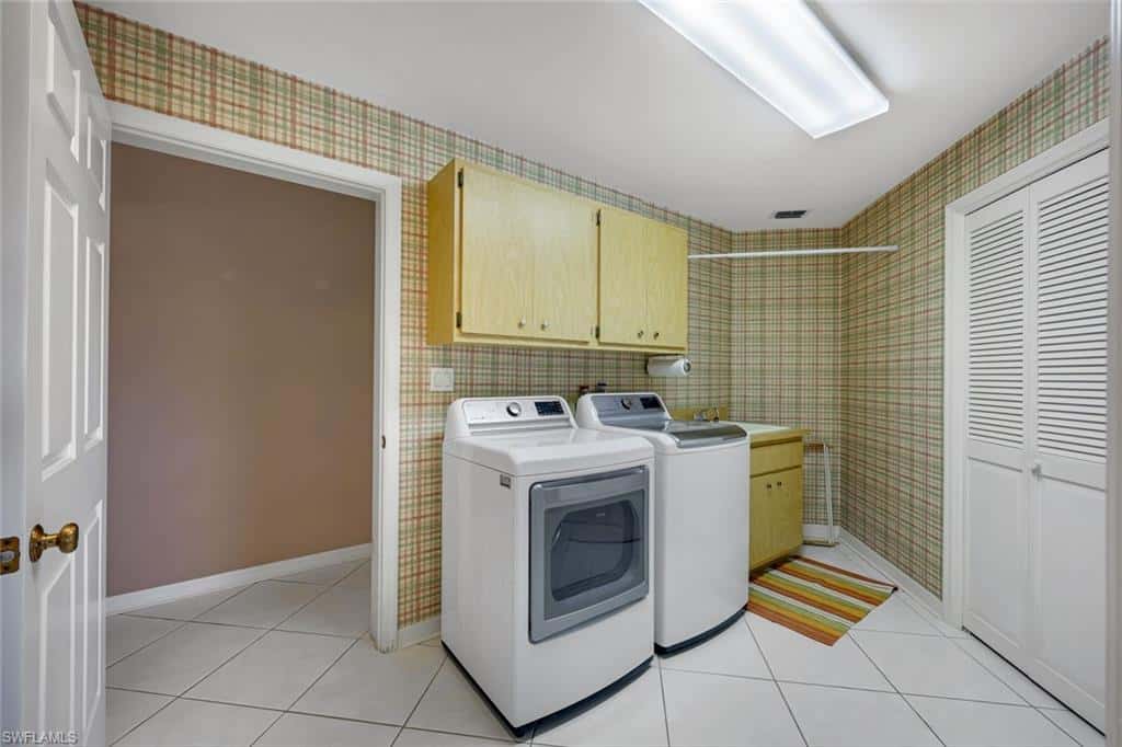 2264 Imperial Golf Co Blvd, Naples, photo 19