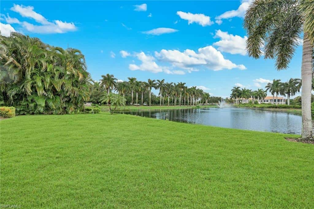 2264 Imperial Golf Co Blvd, Naples, photo 35