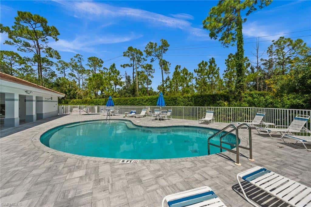 6295 Wilshire Pines Cir #607, Naples, photo 39