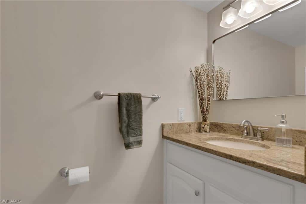 4611 Landings Dr, Fort Myers, photo 5