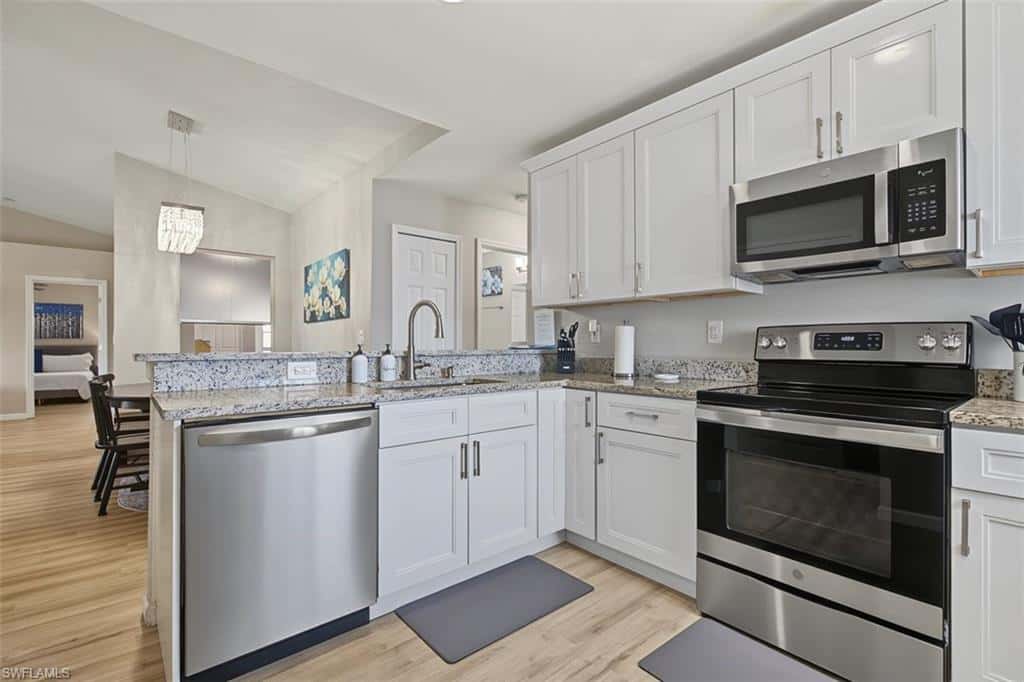 19005 Tampa Rd, Fort Myers, photo 7