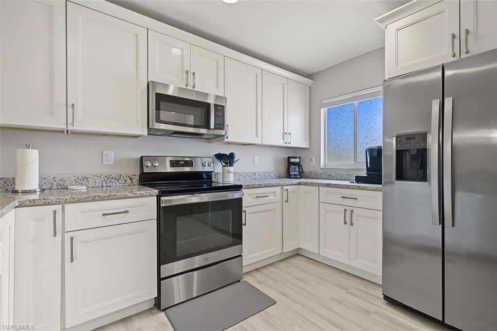 19005 Tampa Rd, Fort Myers, photo 9