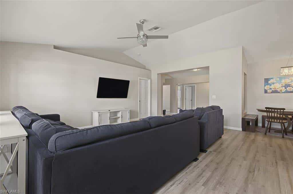 19005 Tampa Rd, Fort Myers, photo 14