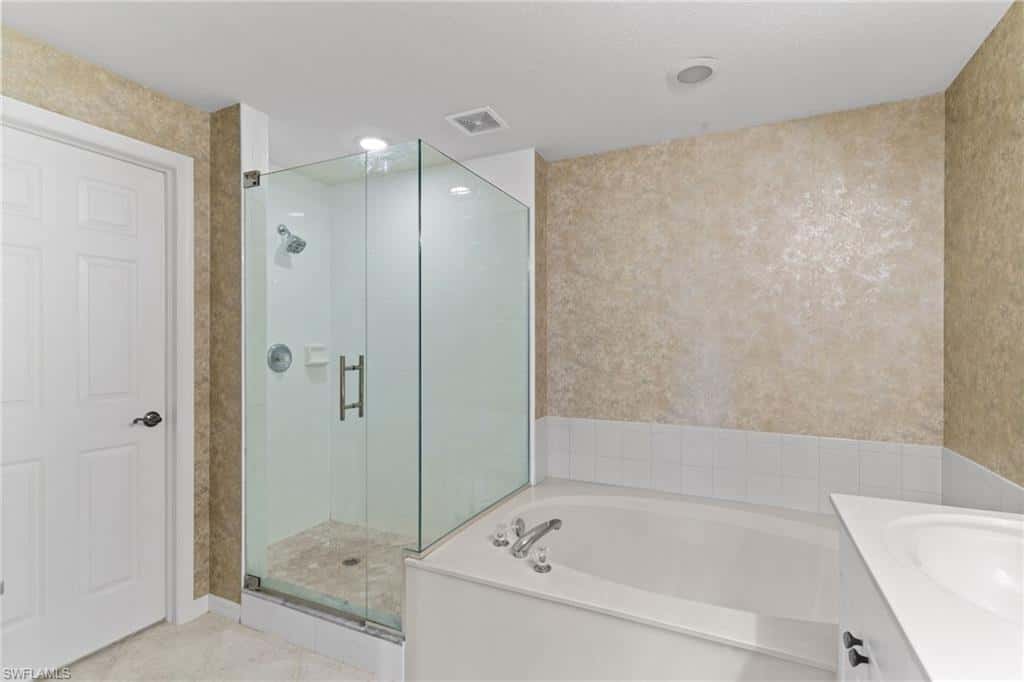 24371 Sandpiper Isle Way #302, Bonita Springs, photo 26