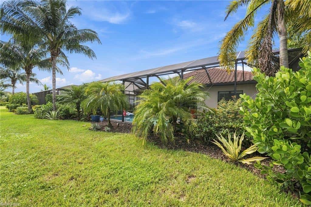 2324 Grenadines Way, Naples, photo 27
