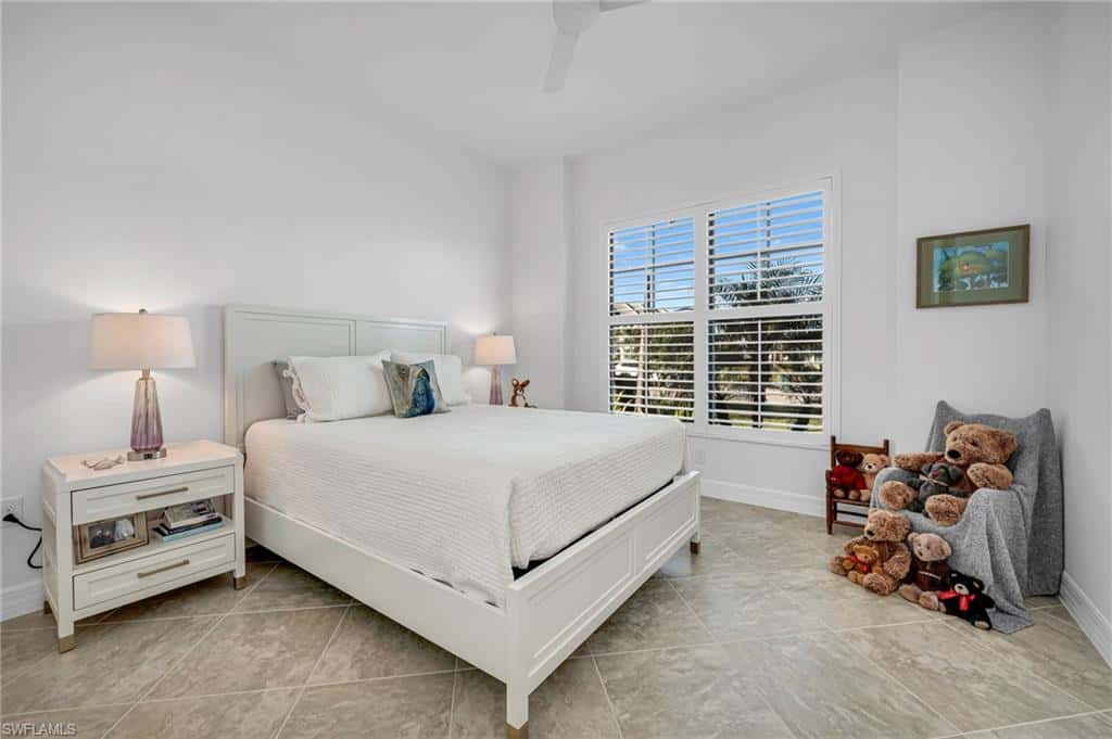 2324 Grenadines Way, Naples, photo 17