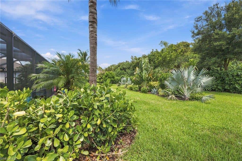 2324 Grenadines Way, Naples, photo 32
