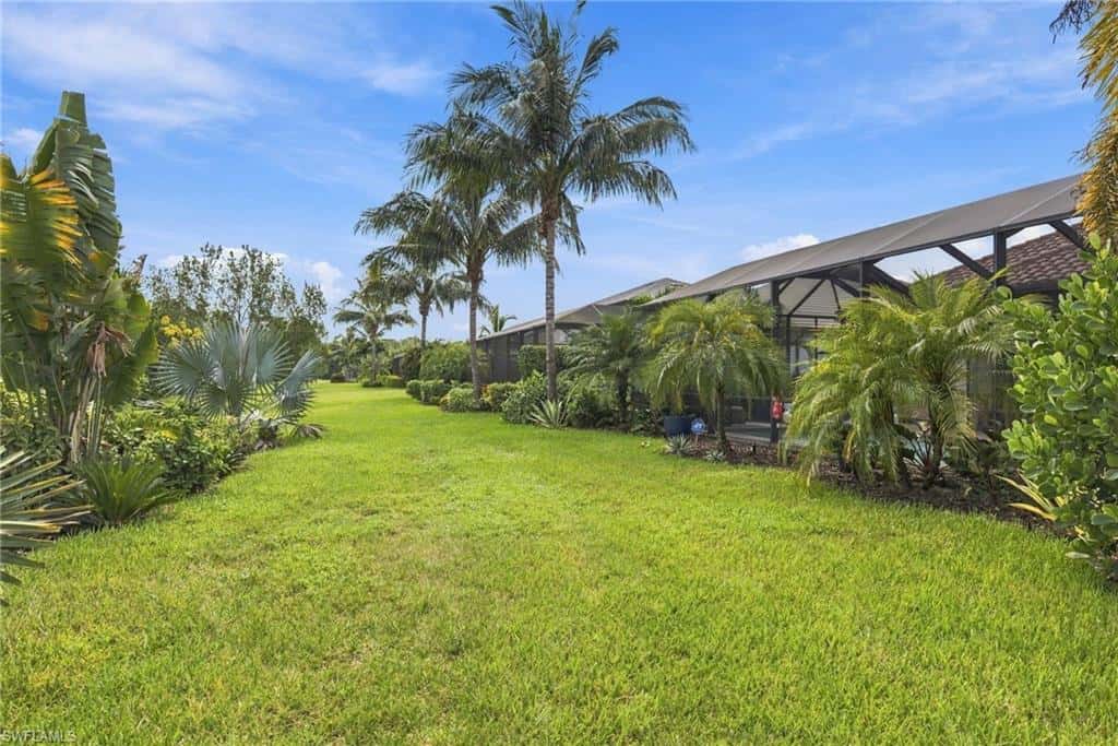 2324 Grenadines Way, Naples, photo 30