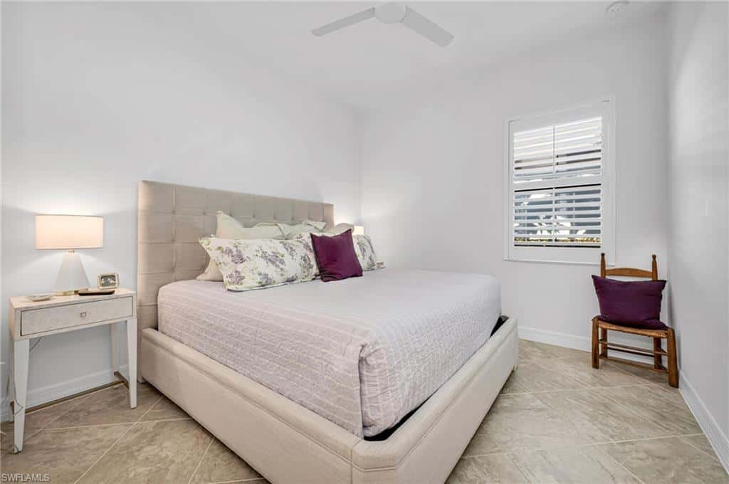 2324 Grenadines Way, Naples, photo 19