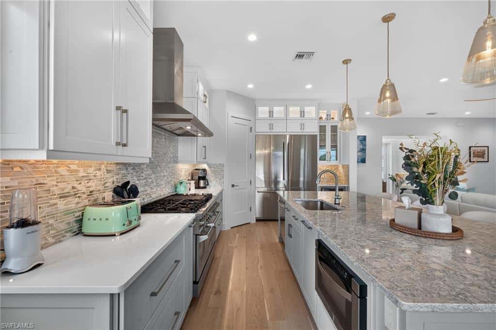 1272 Par View Dr, Sanibel, photo 9