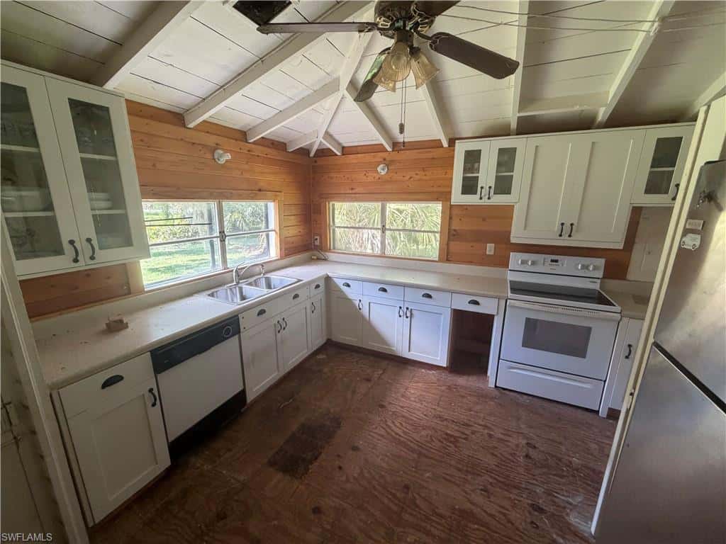 160 Curry St, Labelle, photo 20