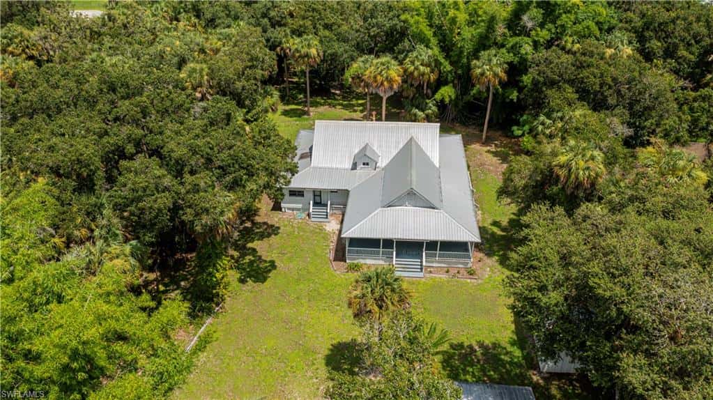 160 Curry St, Labelle, photo 41