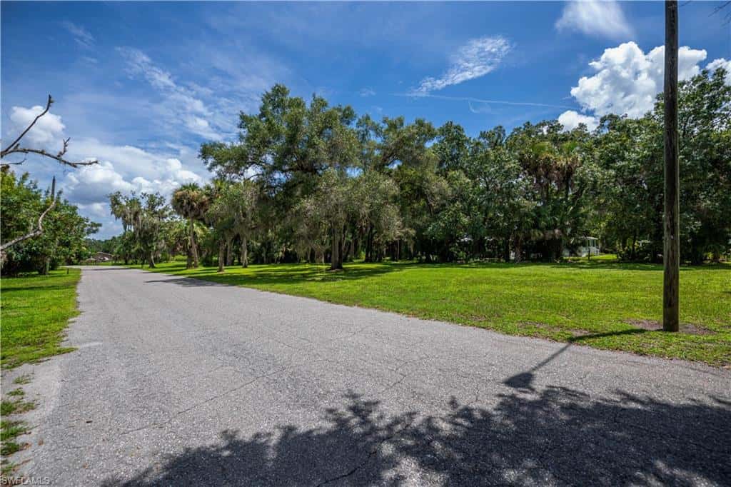160 Curry St, Labelle, photo 15