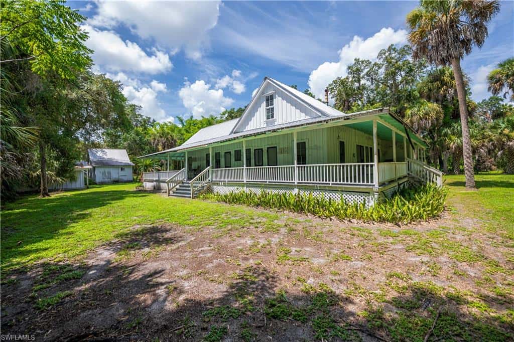 160 Curry St, Labelle, photo 4