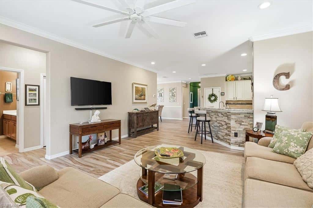 20503 Black Tree Ln, Estero, photo 5