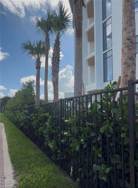 1717 Gulf Shore Blvd #101, Naples, photo 46