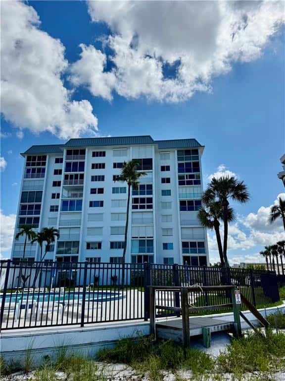 1717 Gulf Shore Blvd #101, Naples, photo 44