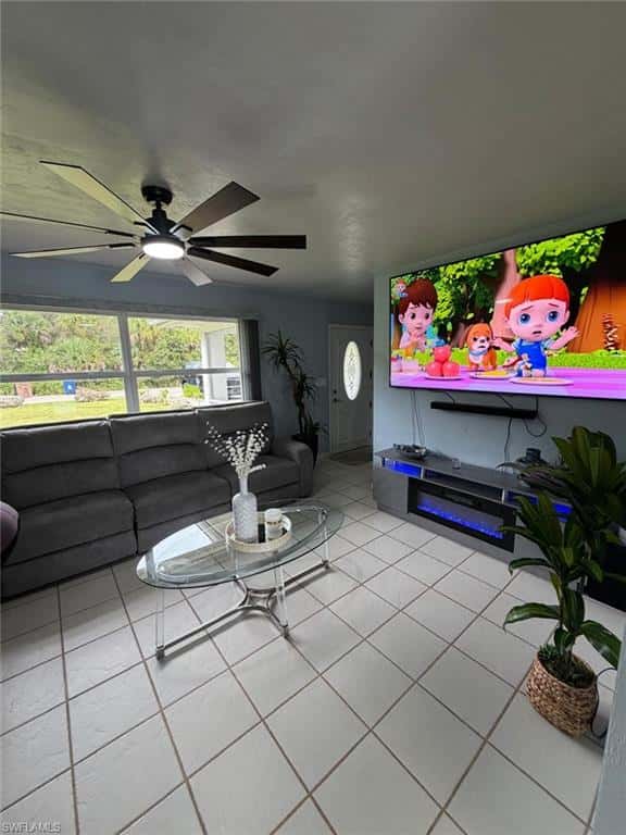 704 Cleveland Ave, Lehigh Acres, photo 6