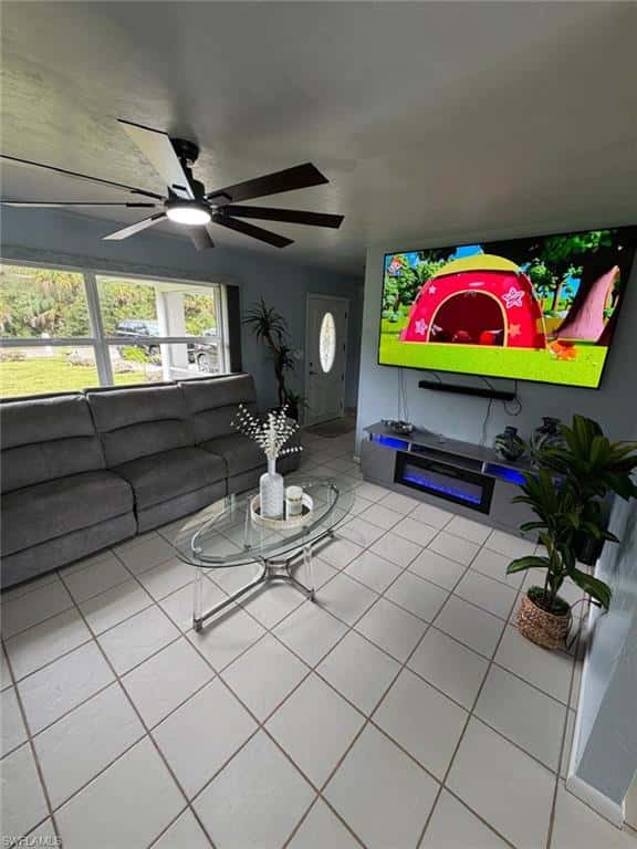 704 Cleveland Ave, Lehigh Acres, photo 5