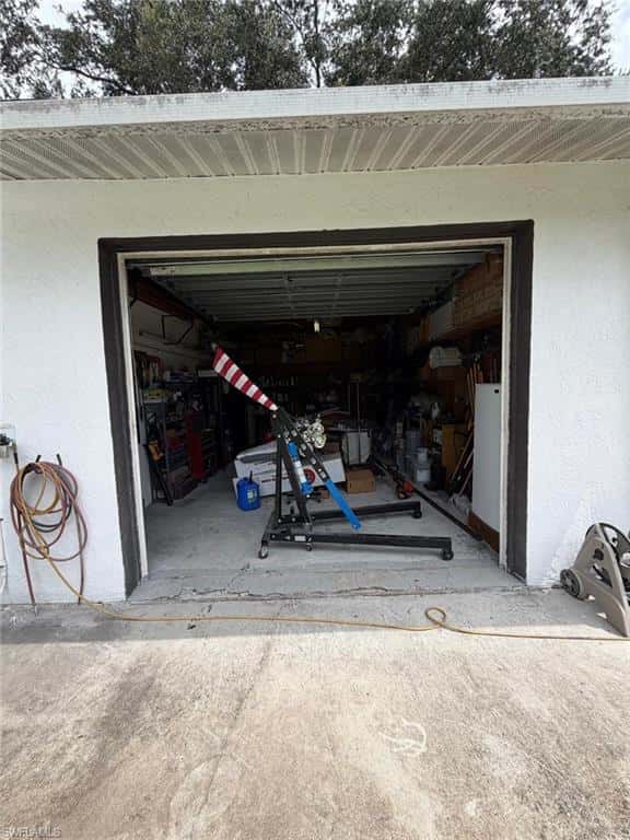 704 Cleveland Ave, Lehigh Acres, photo 41