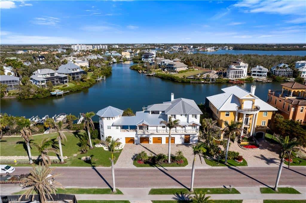 220 Barefoot Beach Blvd, Bonita Springs, photo 48