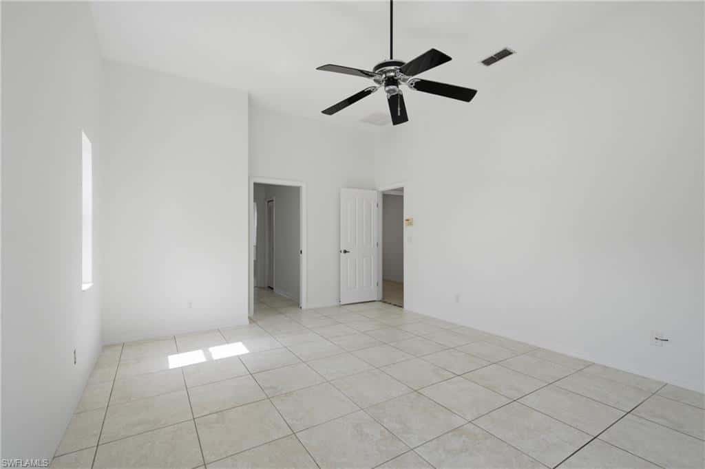 6040 Lake Grasmere Way, Fort Myers, photo 23