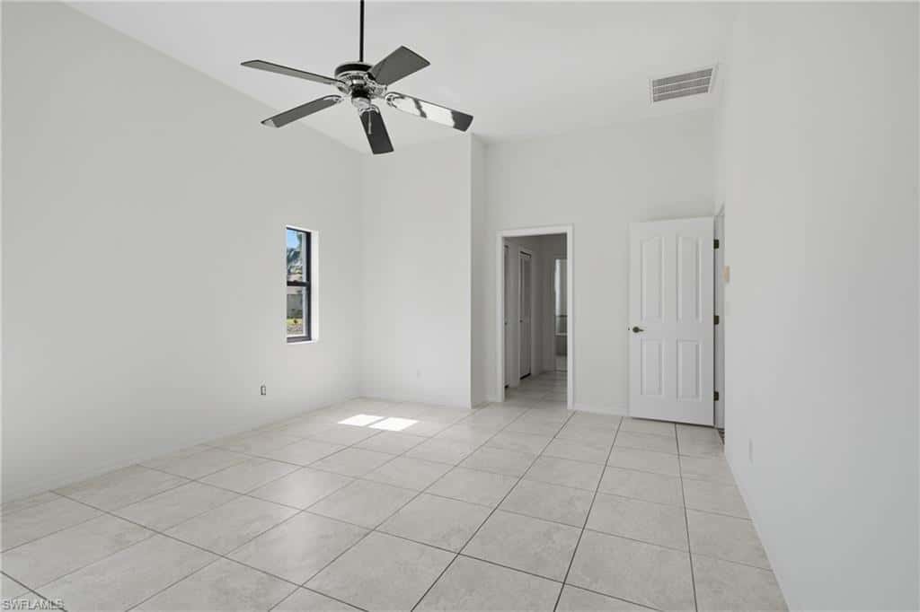 6040 Lake Grasmere Way, Fort Myers, photo 24