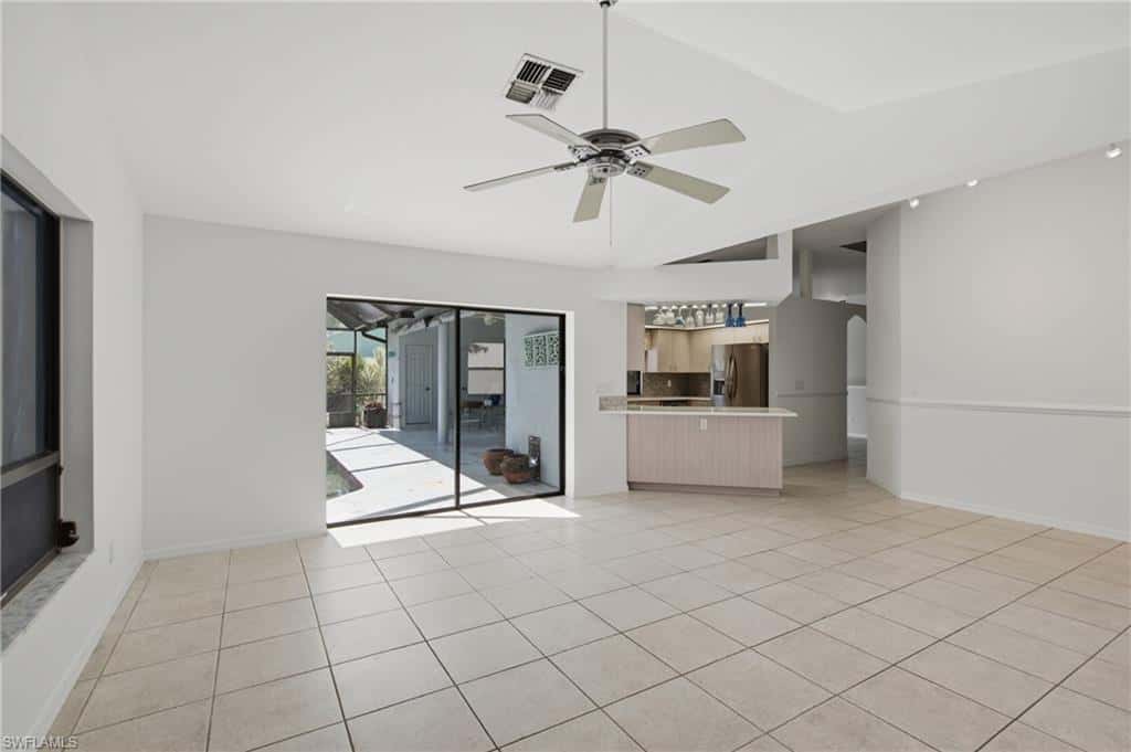 6040 Lake Grasmere Way, Fort Myers, photo 15