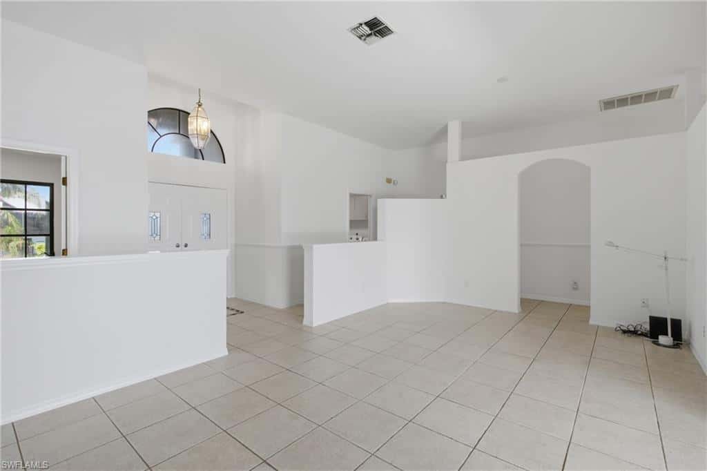 6040 Lake Grasmere Way, Fort Myers, photo 11
