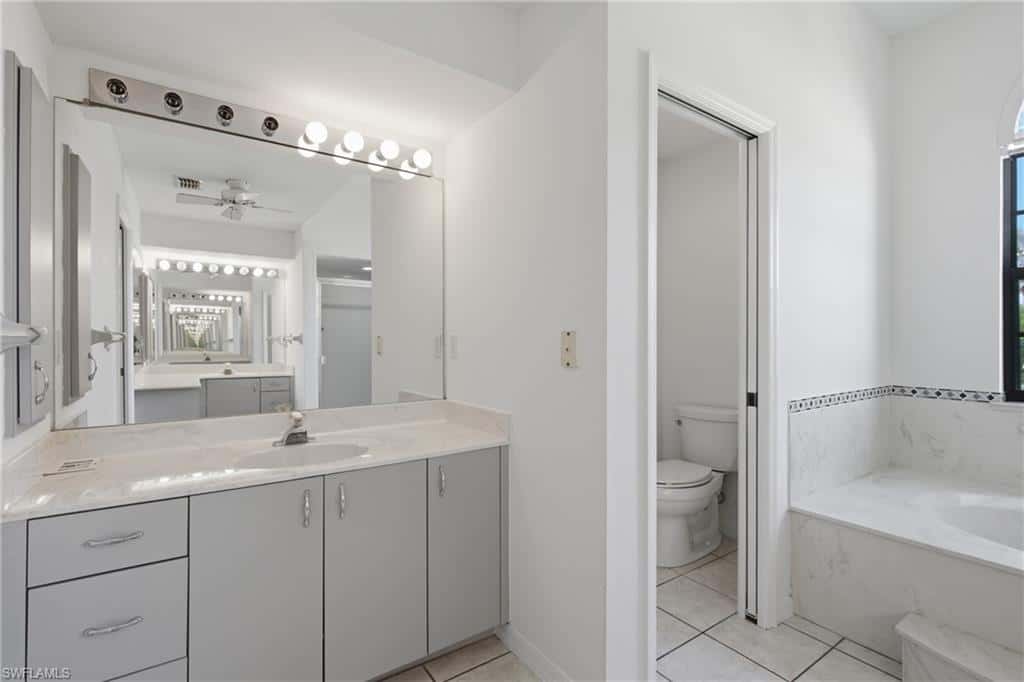 6040 Lake Grasmere Way, Fort Myers, photo 29