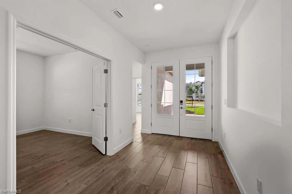20446 Napa Loop, Estero, photo 8