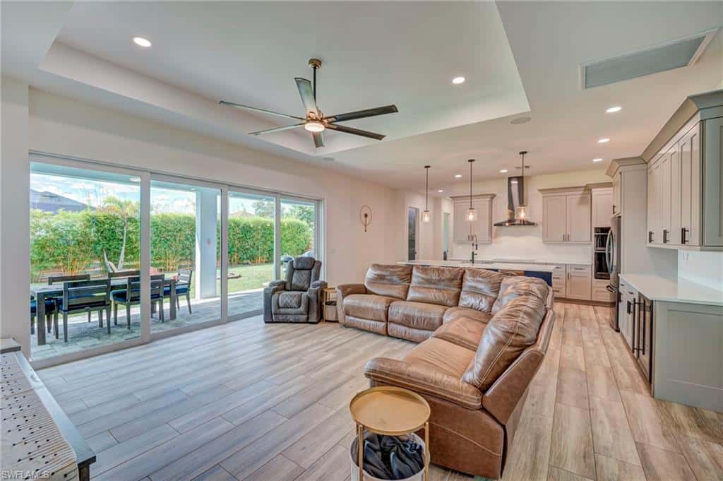 2602 20th Ter, Cape Coral, photo 4