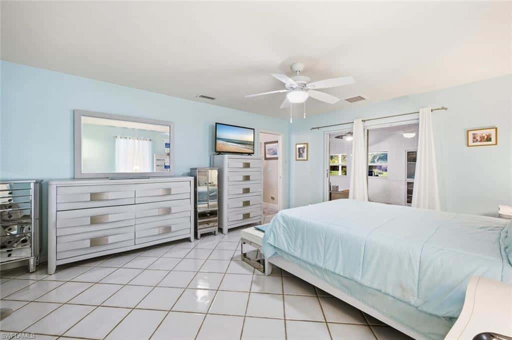 989 Charlemagne Blvd, Naples, photo 13