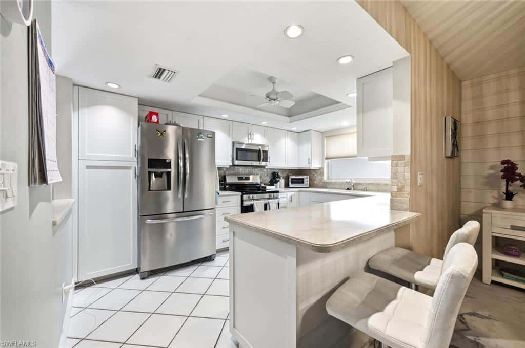 989 Charlemagne Blvd, Naples, photo 7