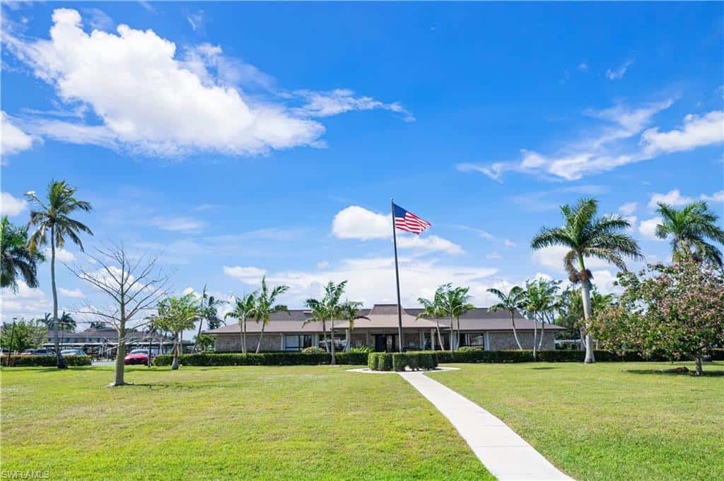 989 Charlemagne Blvd, Naples, photo 28