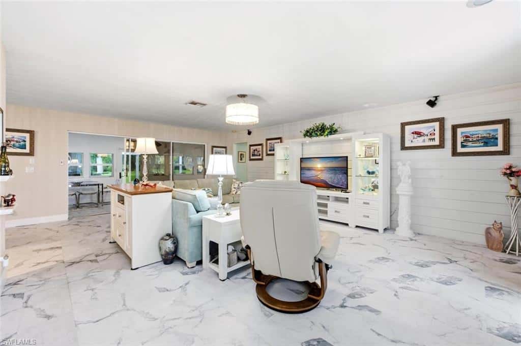 989 Charlemagne Blvd, Naples, photo 5