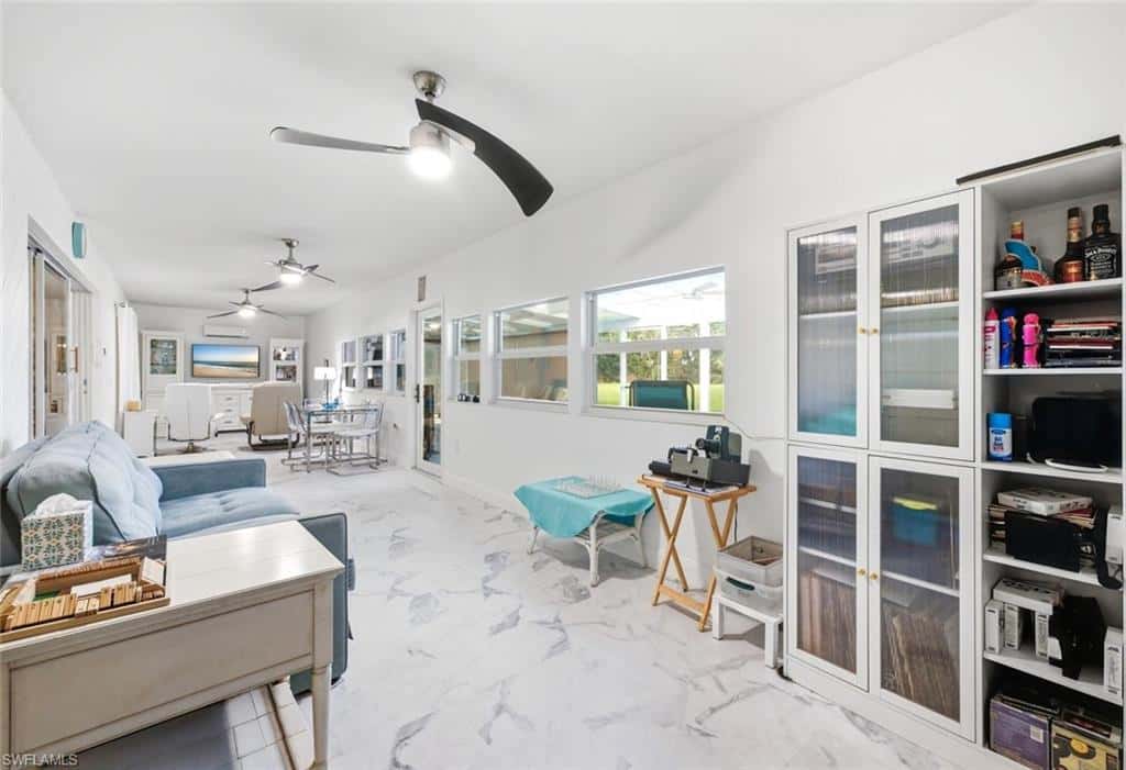 989 Charlemagne Blvd, Naples, photo 11