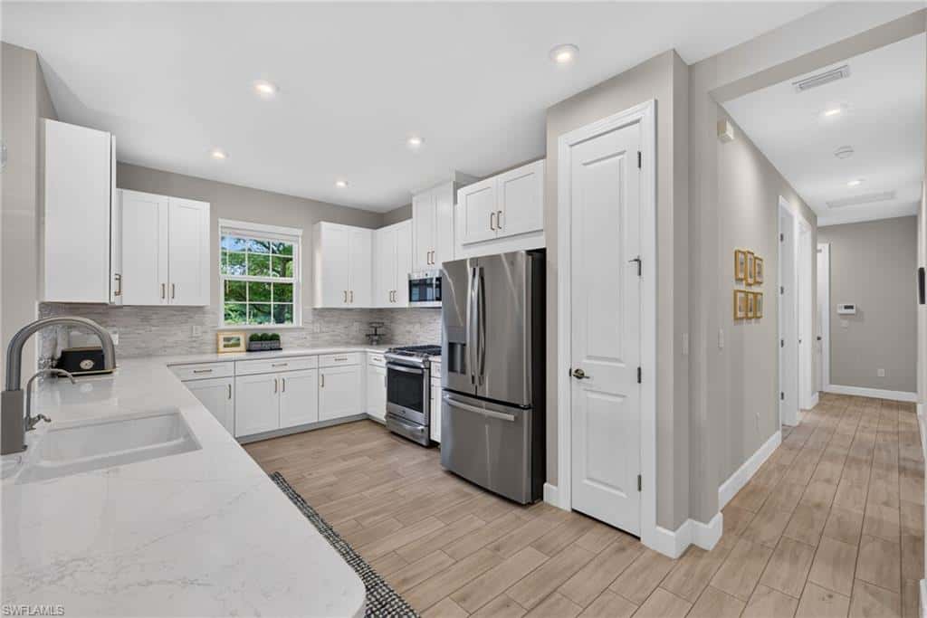 15159 Tolmino St, Naples, photo 10