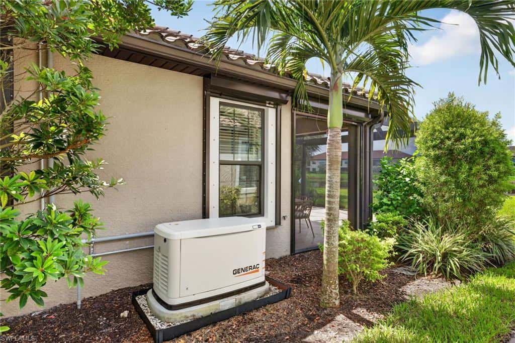 15159 Tolmino St, Naples, photo 33