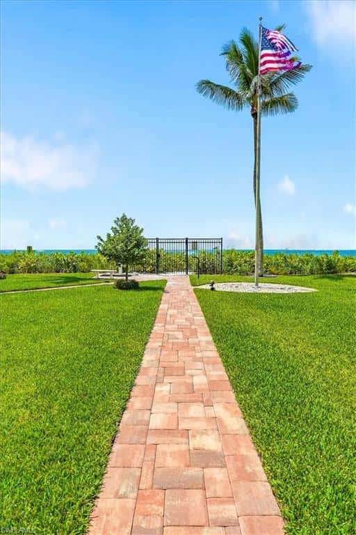 10691 Gulf Shore Dr #200, Naples, photo 36