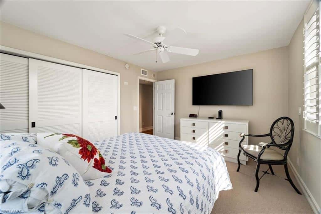 10691 Gulf Shore Dr #200, Naples, photo 18